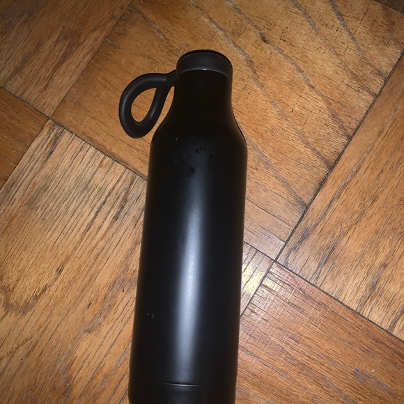 Scuderia Ferrari world Dubai stainless steel Bottle Black - Picture 2 of 6